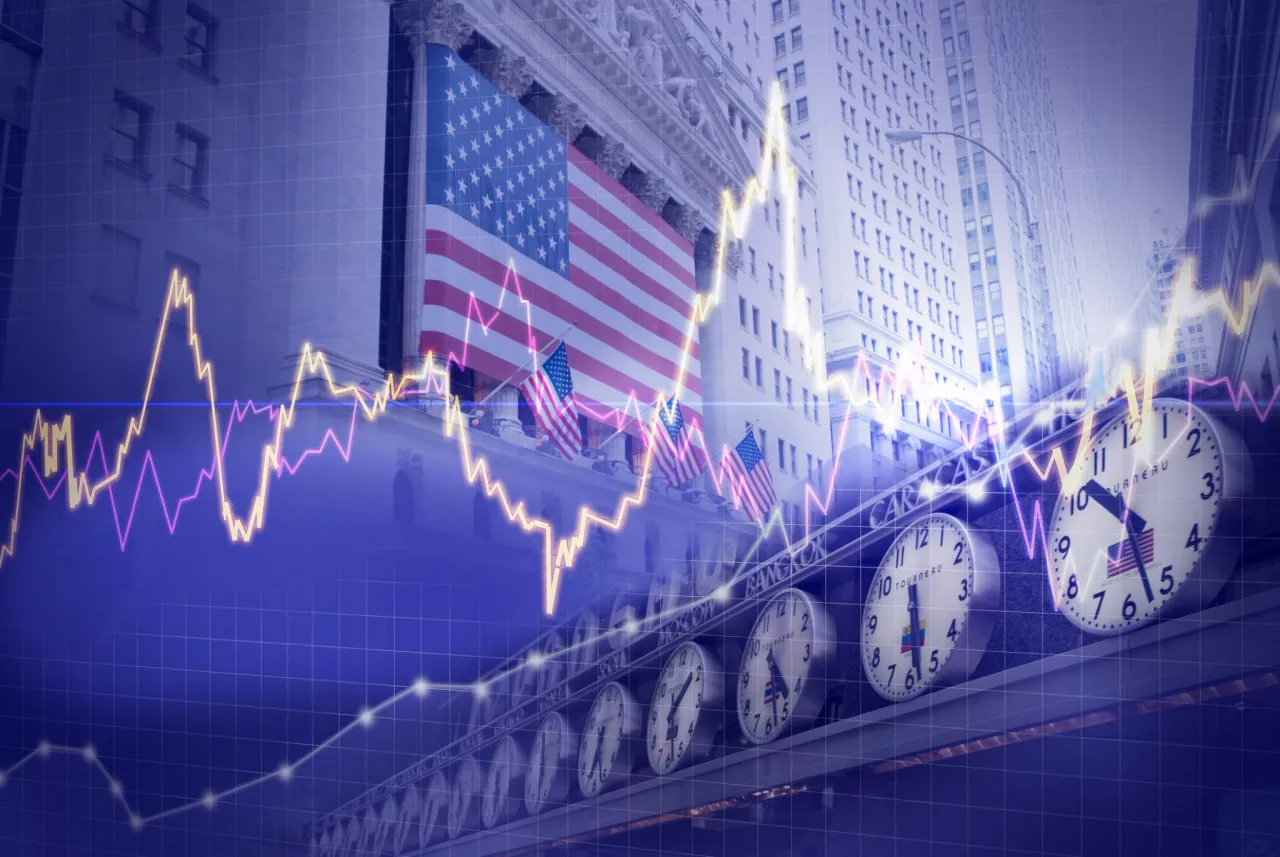 2728_U.S.-Stock-ETFs-Teeter-as-Weak-Earnings-Offset-Economic-Data